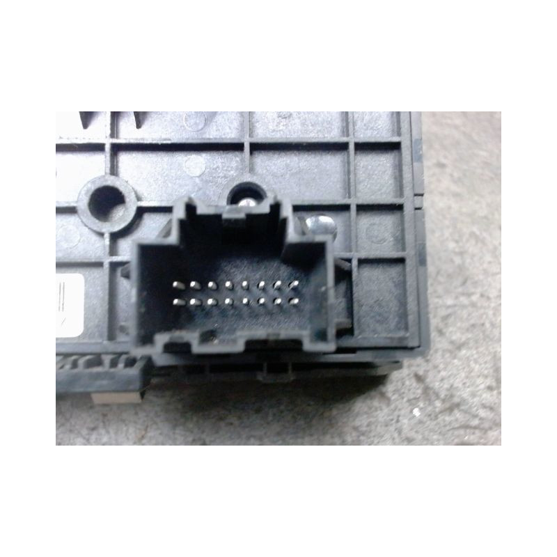 COMMANDE ECLAIRAGE OPEL ANTARA 2007-