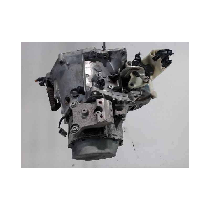 BOITE A VITESSE MECANIQUE PEUGEOT 208 1.2 THP 110