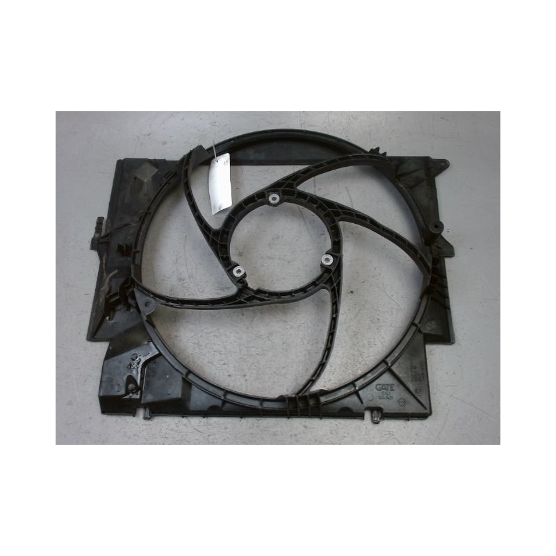 SUPPORT DE VENTILATEUR B.M.W. SERIE 3