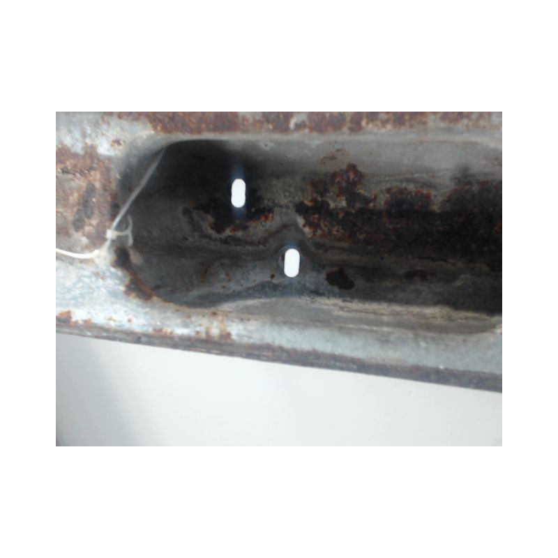 RENFORT PARE-CHOC ARRIERE  CHRYSLER PT CRUISER 00-05