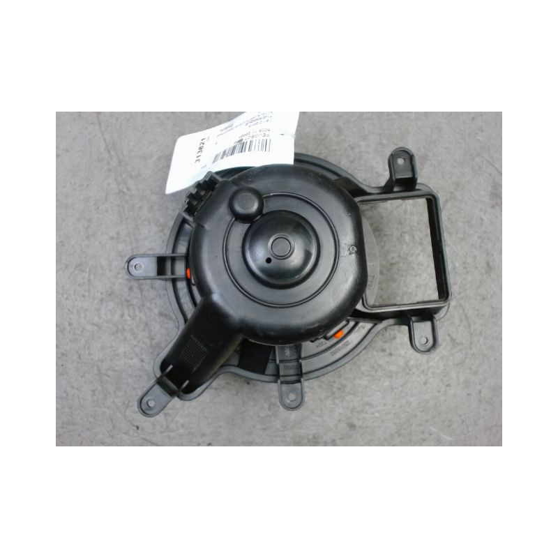 MOTEUR VENTILATEUR CHAUFFAGE PEUGEOT 5008 2009-