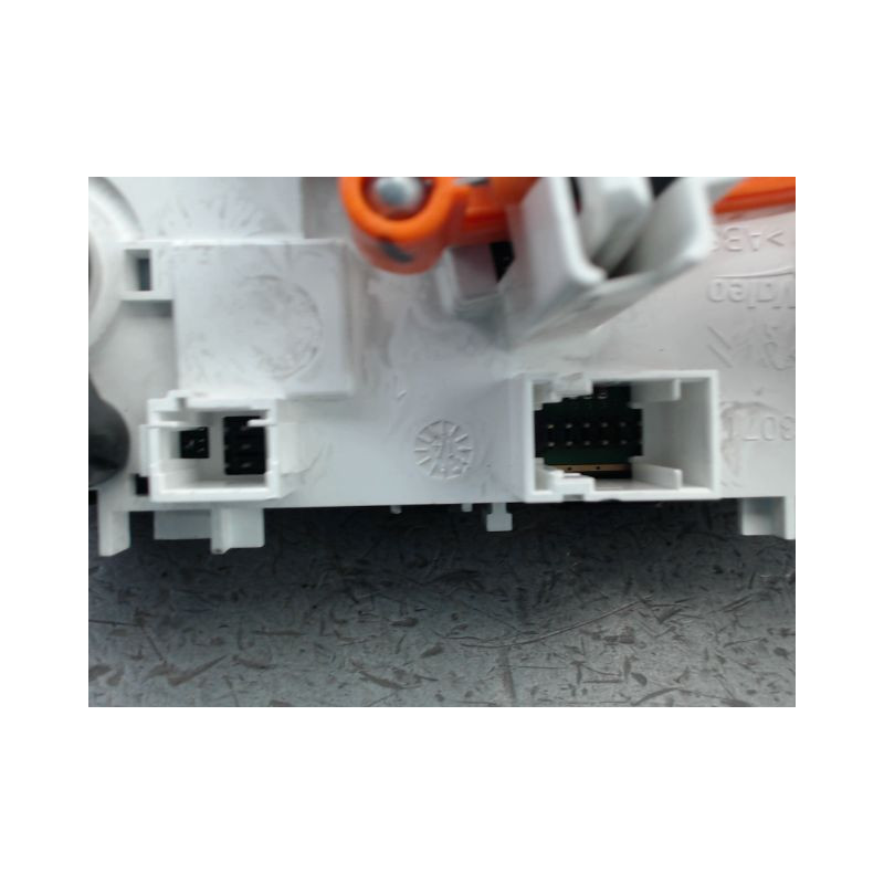 COMMANDE DE CHAUFFAGE PEUGEOT 208