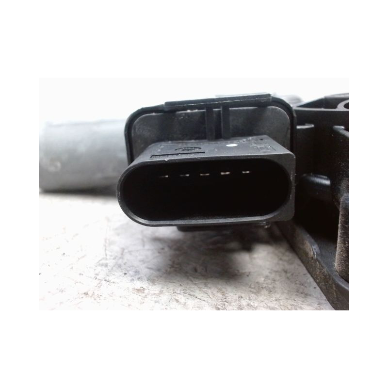 MECANISME+MOTEUR LEVE-GLACE AVANT DROIT B.M.W. SERIE 2