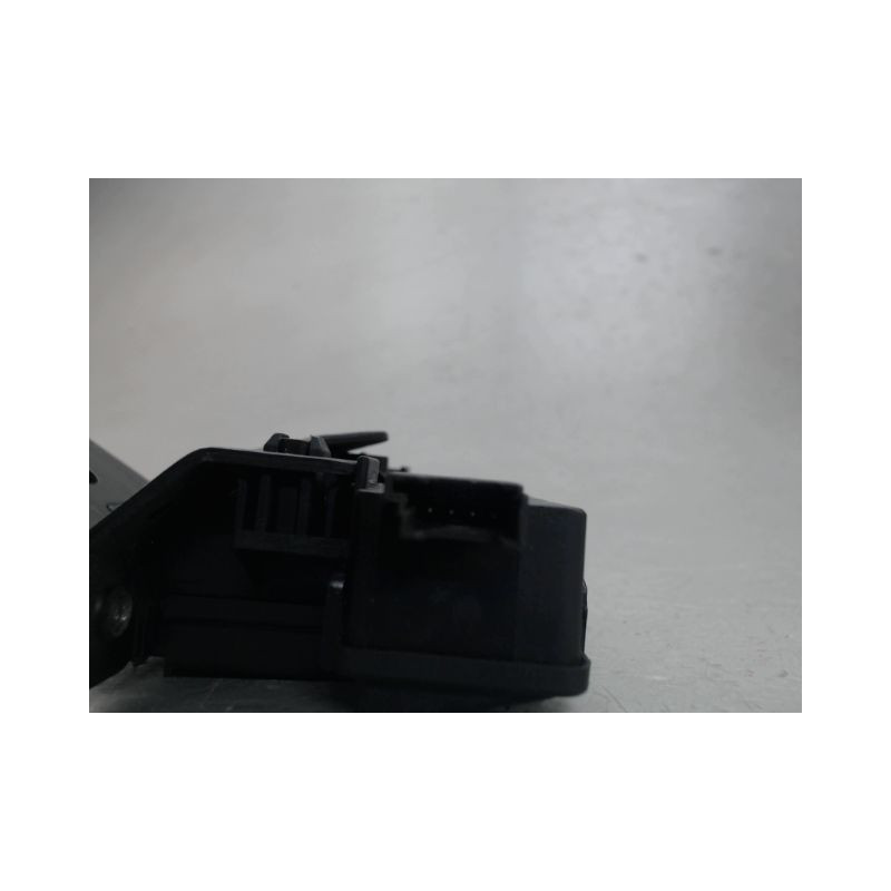 SERRURE COFFRE ARRIERE B.M.W. SERIE 5