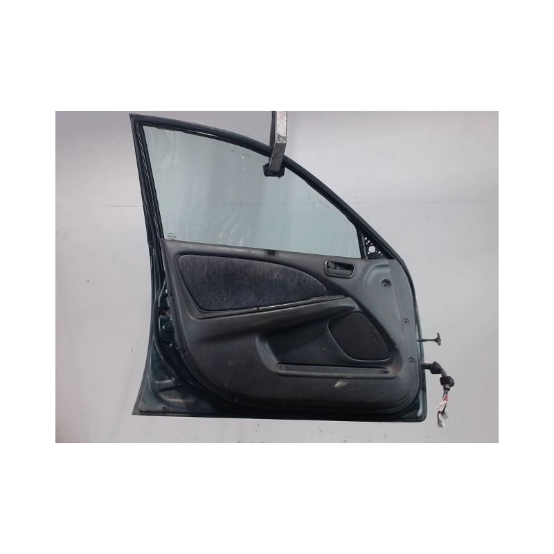 PORTE AVANT GAUCHE TOYOTA AVENSIS -2000