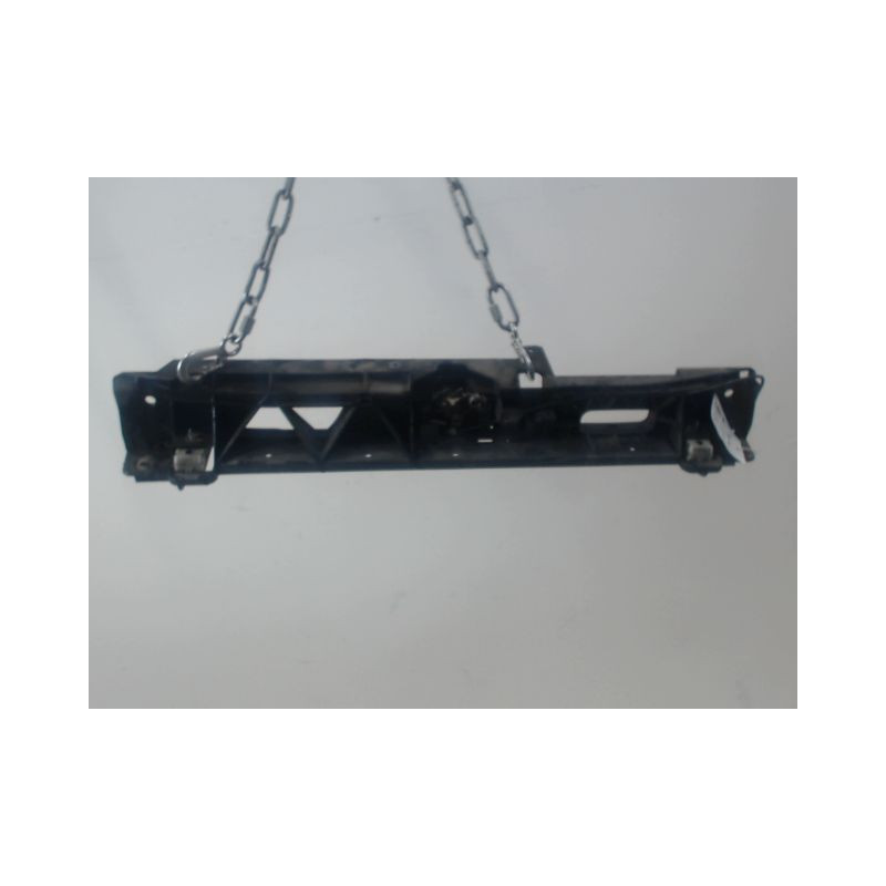 TRAVERSE SUPERIEURE ARMATURE AVANT PEUGEOT 5008