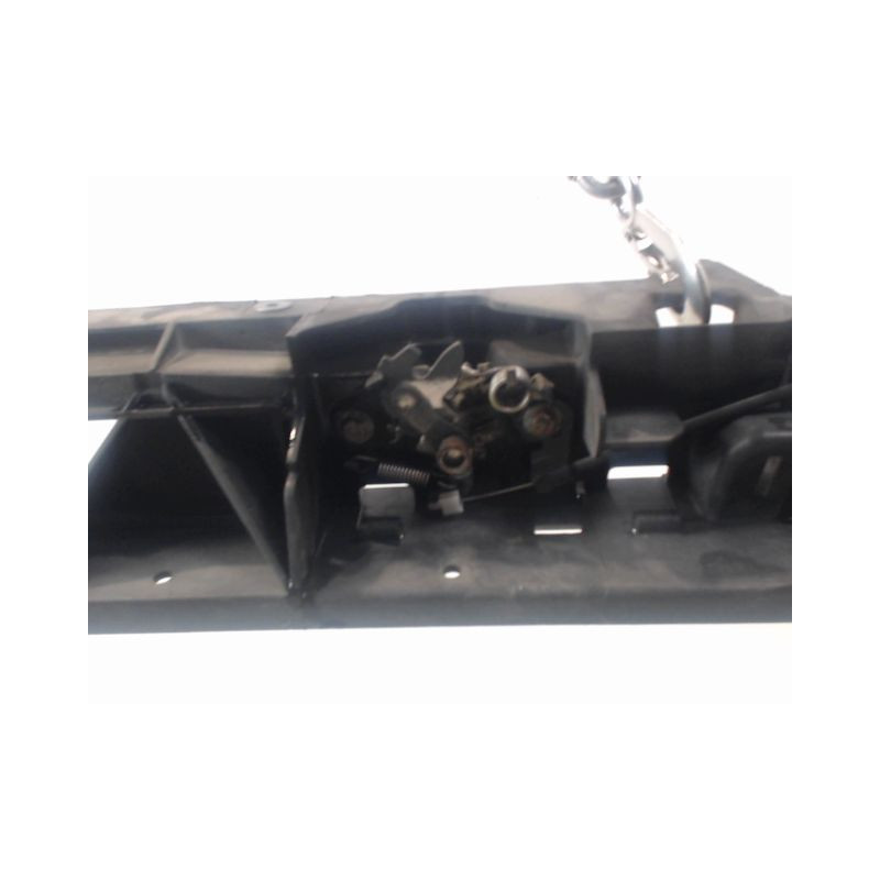 TRAVERSE SUPERIEURE ARMATURE AVANT PEUGEOT 5008