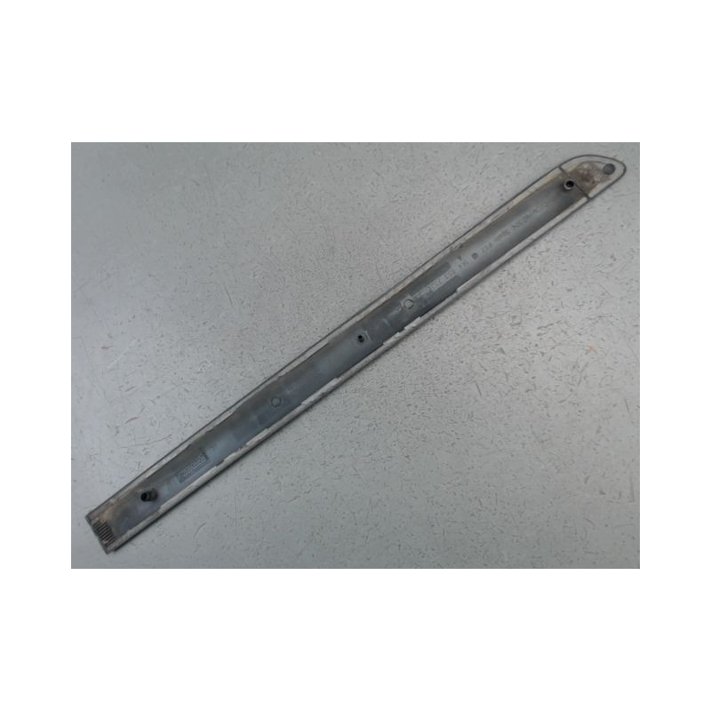 PROTECTION PORTE ARRIERE GAUCHE VOLKSWAGEN GOLF