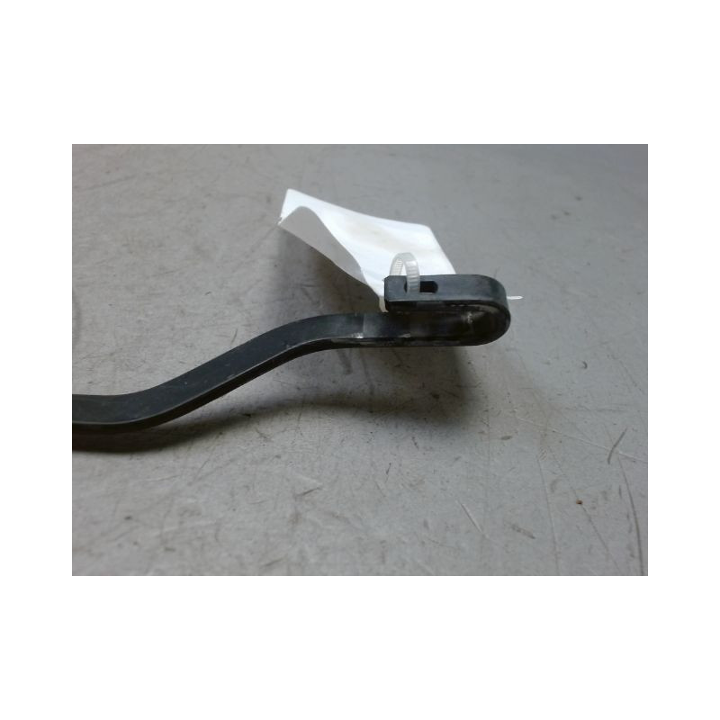 BRAS ESSUIE-GLACE AVANT DROIT TOYOTA AVENSIS -2000
