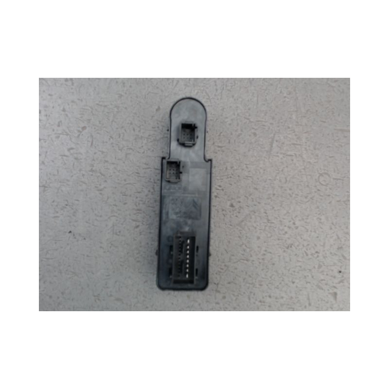 COMMANDE LEVE-GLACE PORTE AVG PEUGEOT 2008