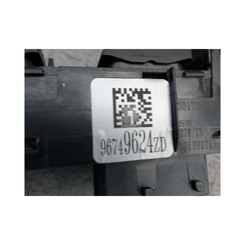 COMMANDE LEVE-GLACE PORTE AVG PEUGEOT 2008