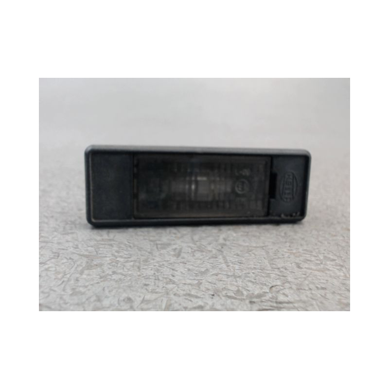 ECLAIREUR PLAQUE DE POLICE GAUCHE PEUGEOT 307