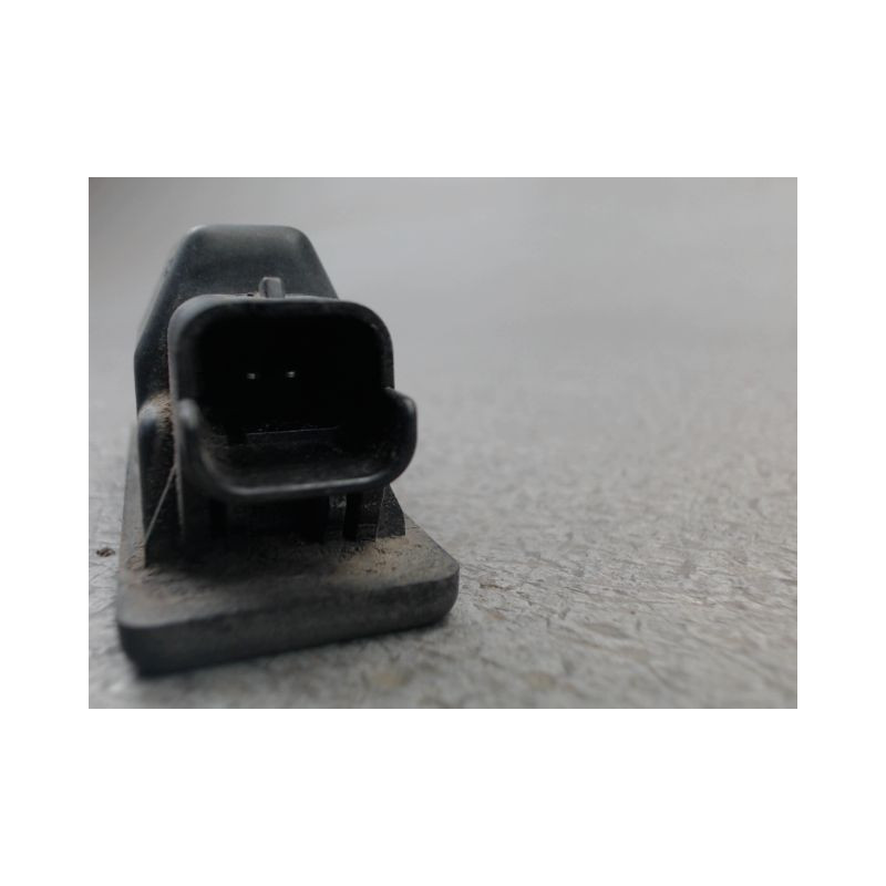 ECLAIREUR PLAQUE DE POLICE GAUCHE PEUGEOT 307