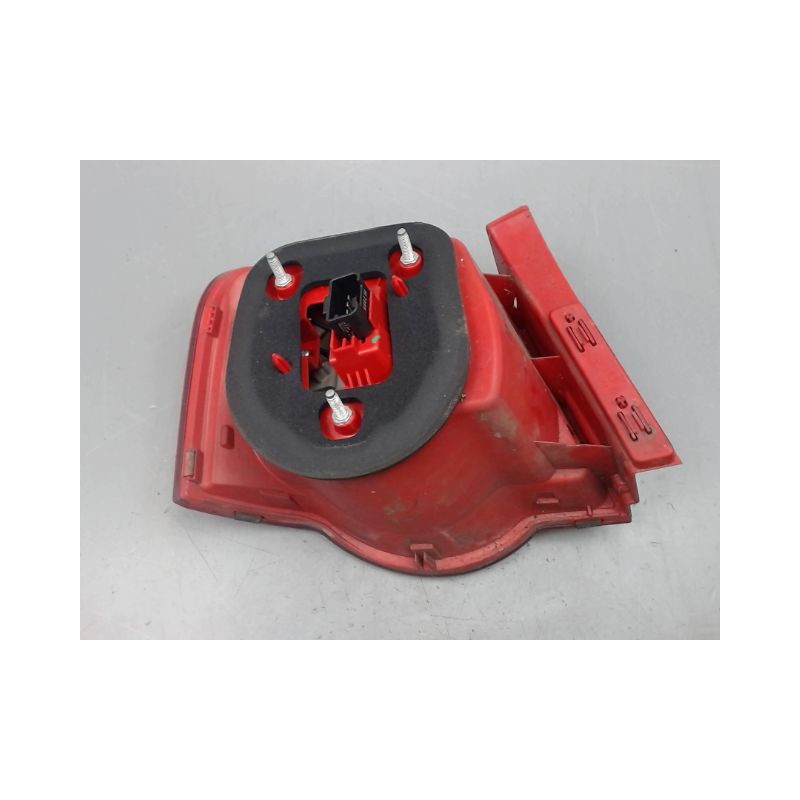 FEU ARRIERE DROIT VOLKSWAGEN PASSAT BERL. IV Phase 2 (3B) 2000-2005