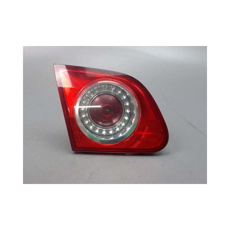 FEU ARRIERE INTERIEUR GAUCHE VOLKSWAGEN PASSAT BERL. IV Phase 2 (3B) 2000-2005