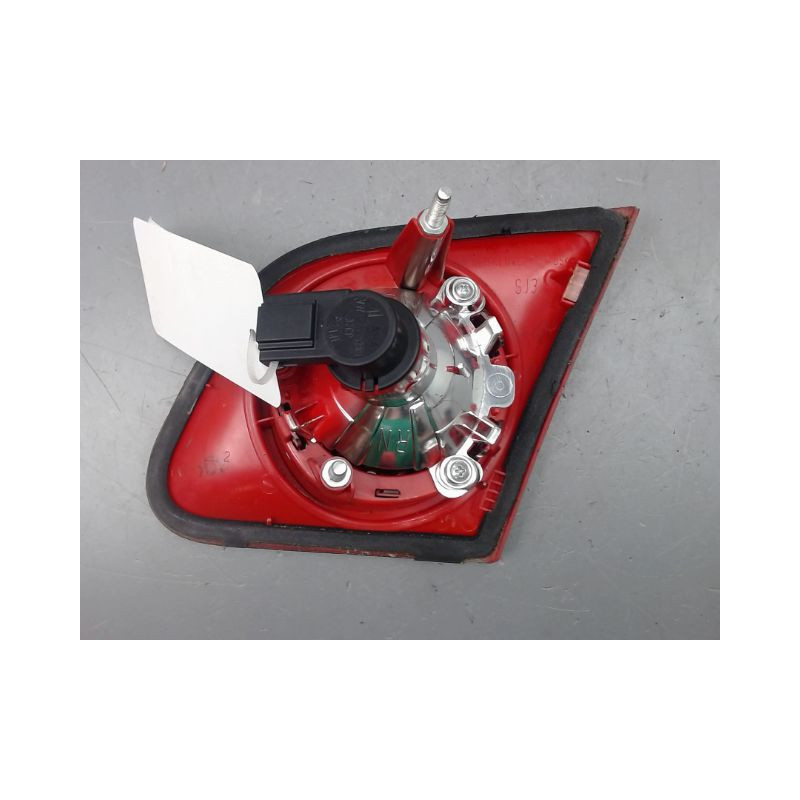 FEU ARRIERE INTERIEUR GAUCHE VOLKSWAGEN PASSAT BERL. IV Phase 2 (3B) 2000-2005