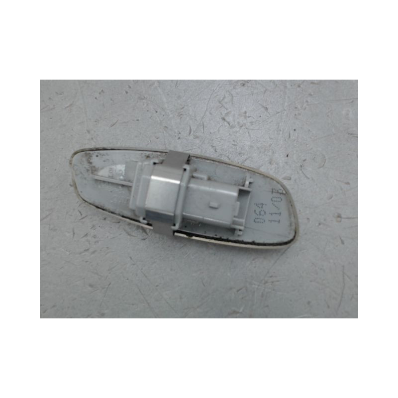 REPETITEUR RETROVISEUR GAUCHE PEUGEOT 308