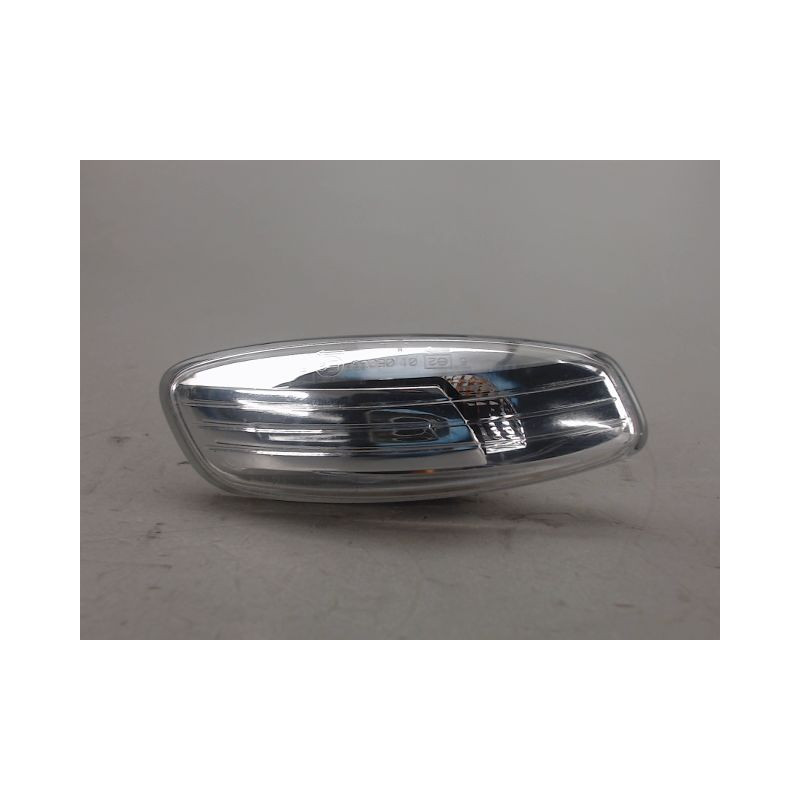 REPETITEUR RETROVISEUR DROIT CITROEN C4