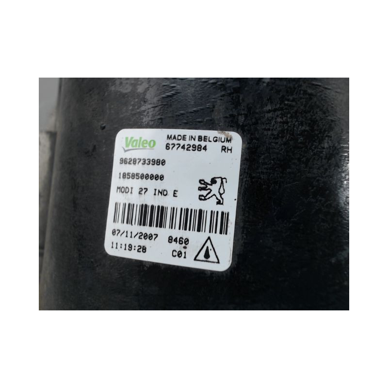 PHARE ANTIBROUILLARD AVANT DROIT PEUGEOT 206