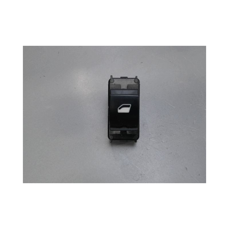 COMMANDE LEVE-GLACE PORTE AVD PEUGEOT 3008