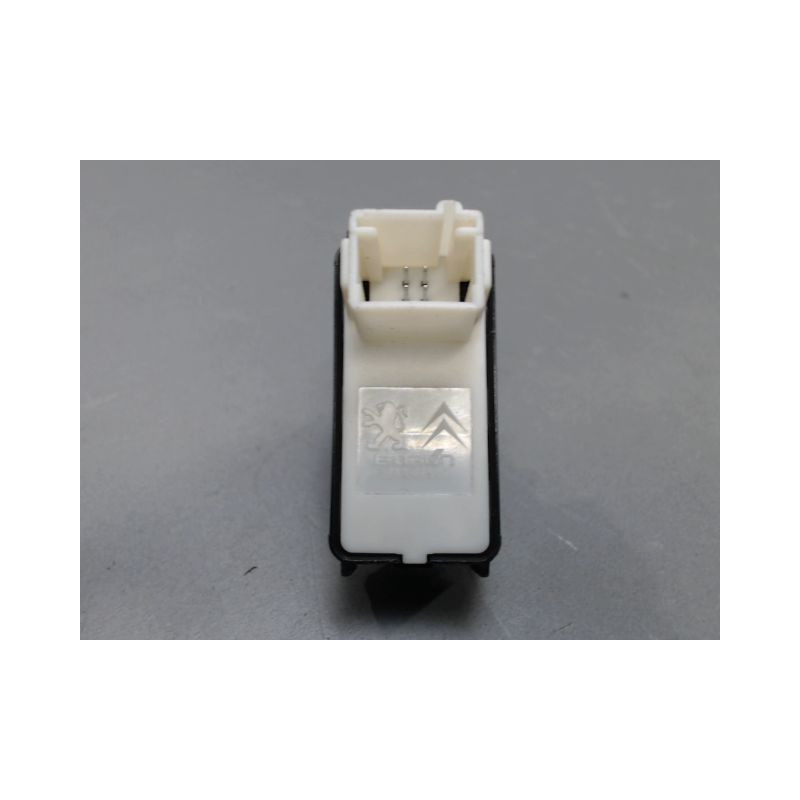 COMMANDE LEVE-GLACE PORTE AVD PEUGEOT 3008