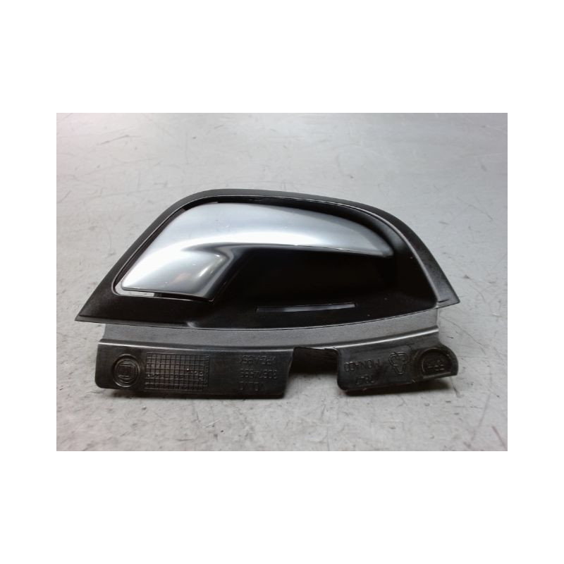 POIGNEE INTERIEURE PORTE AVANT DROIT VOLVO S80