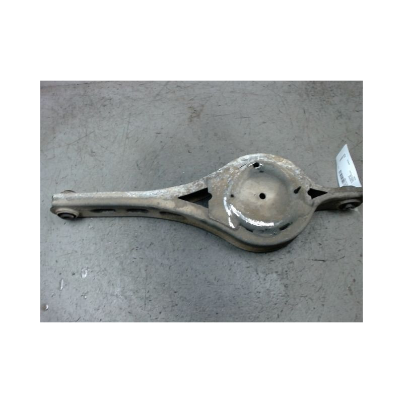 TRIANGLE INFERIEUR ARRIERE DROIT VOLVO S80