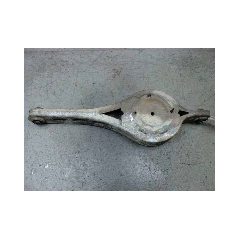 TRIANGLE INFERIEUR ARRIERE GAUCHE VOLVO S80
