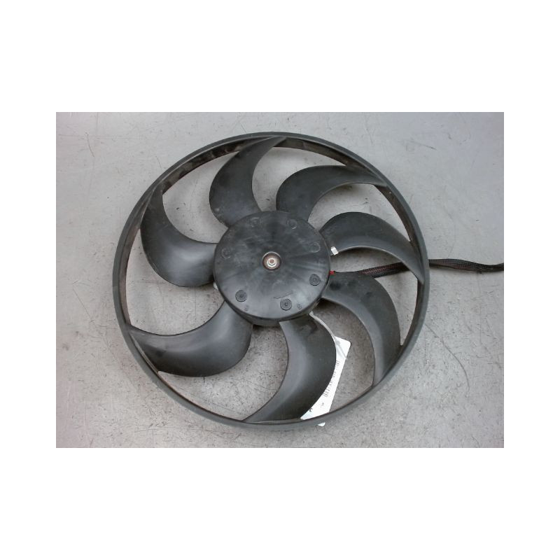 VENTILATEUR DE REFROIDISSEMENT OPEL CORSA