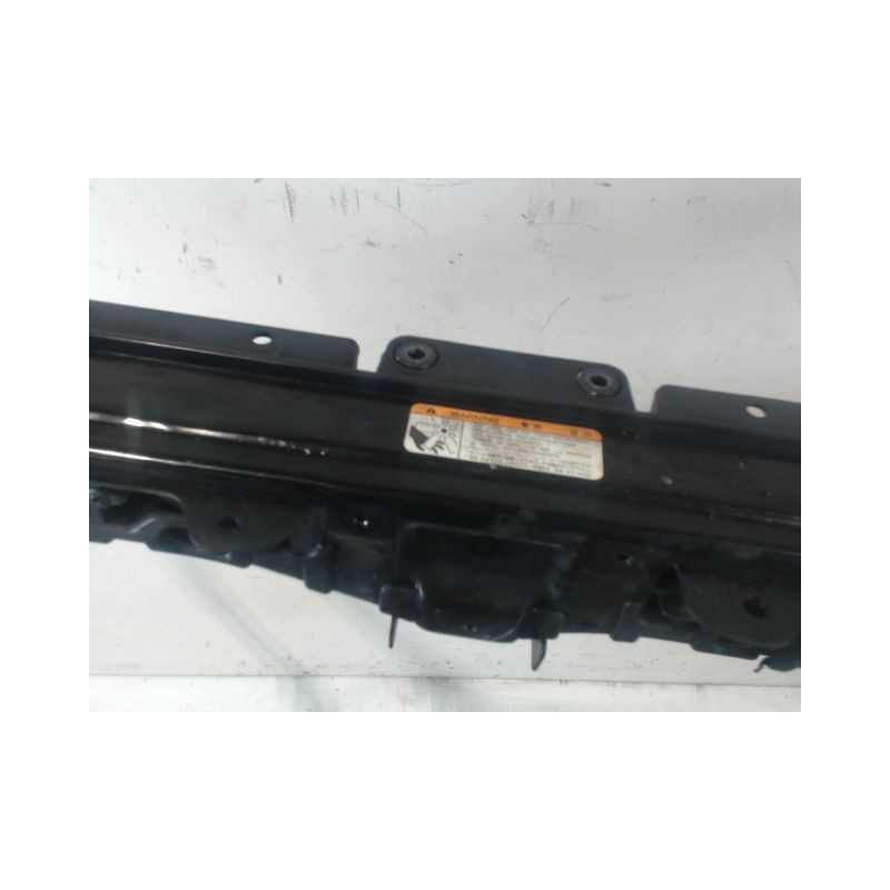 FACE AVANT HYUNDAI SANTA FE 4X4 00-