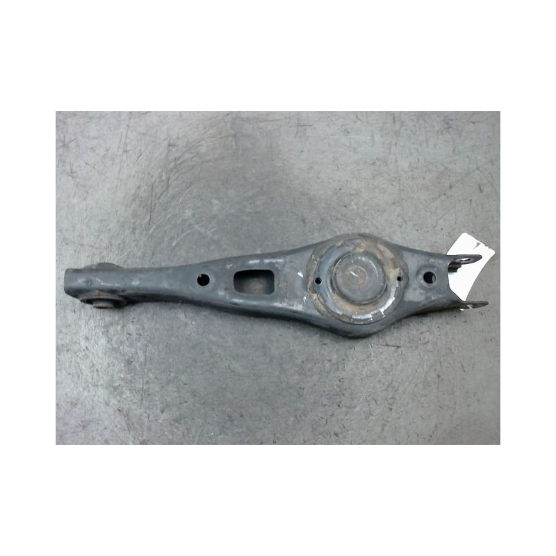 TRIANGLE INFERIEUR ARRIERE DROIT HYUNDAI SANTA FE 4X4 00-