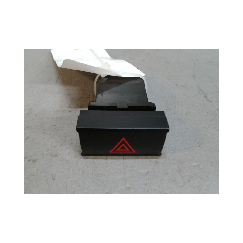 BOUTON DE WARNING HYUNDAI SANTA FE 4X4 00-