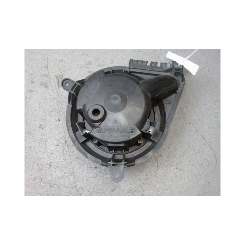 MOTEUR VENTILATEUR CHAUFFAGE VOLKSWAGEN LT 46