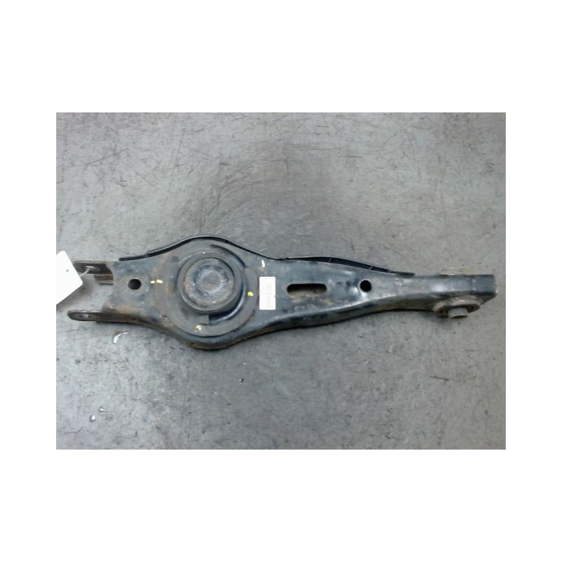 TRIANGLE INFERIEUR ARRIERE GAUCHE HYUNDAI SANTA FE