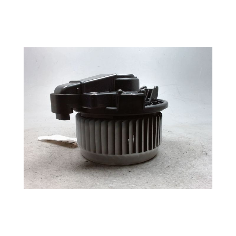 MOTEUR VENTILATEUR CHAUFFAGE TOYOTA PRIUS