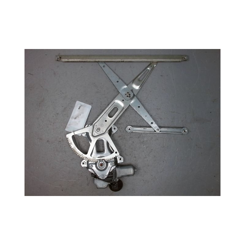 MECANISME+MOTEUR LEVE-GLACE ARRIERE DROIT TOYOTA PRIUS