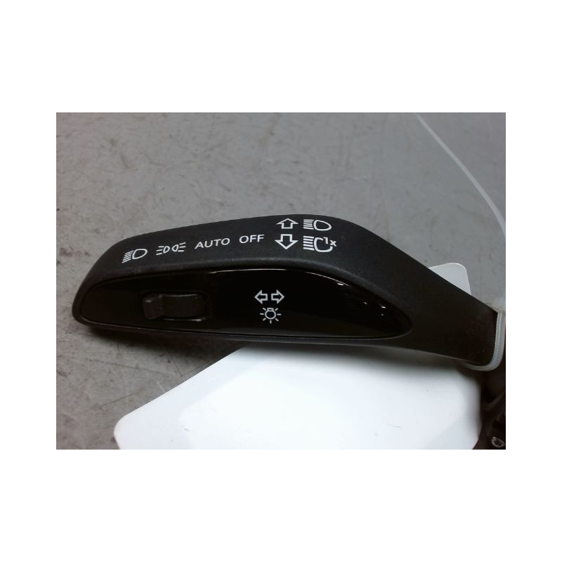 COMMANDE CLIGNOTANT M.G. MG4