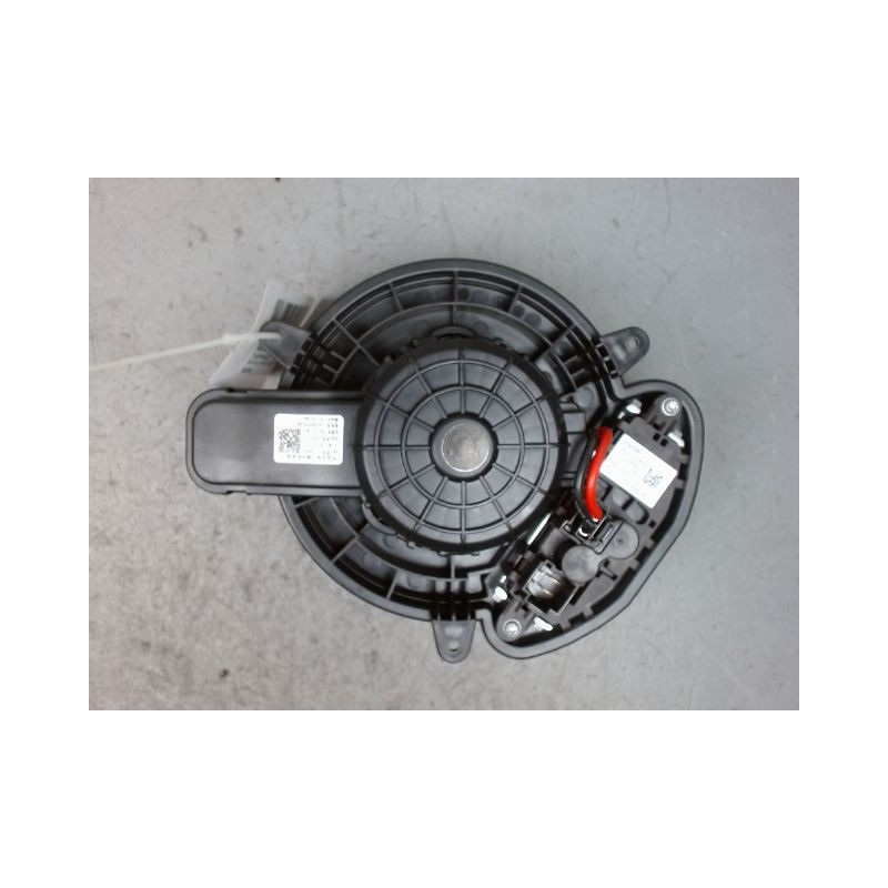 MOTEUR VENTILATEUR CHAUFFAGE M.G. MG4