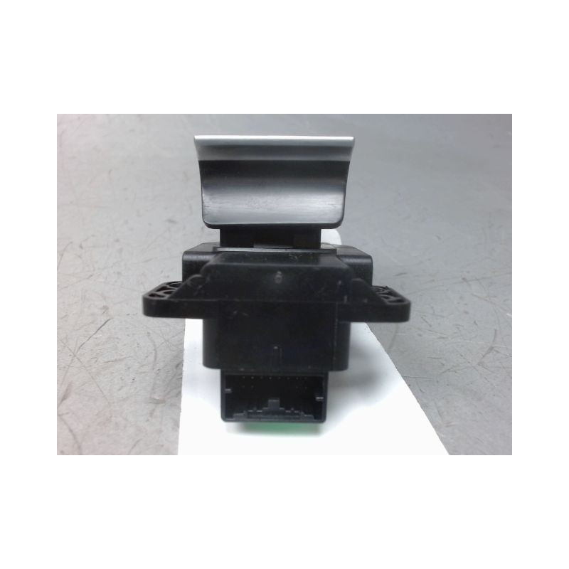 INTERIEUR COMMANDE FREIN A MAIN M.G. MG4