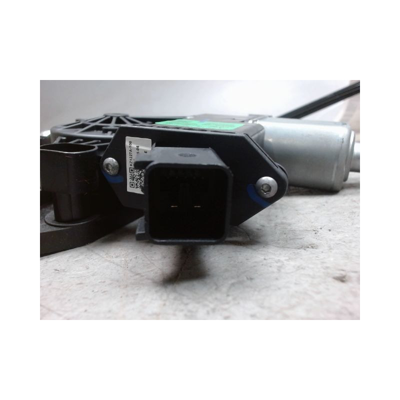 MECANISME+MOTEUR LEVE-GLACE ARRIERE DROIT M.G. MG4