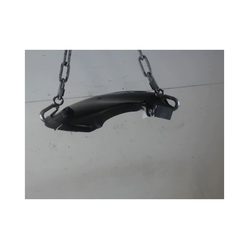 PARE-BOUE ARRIERE DROIT VOLKSWAGEN POLO 99-2001
