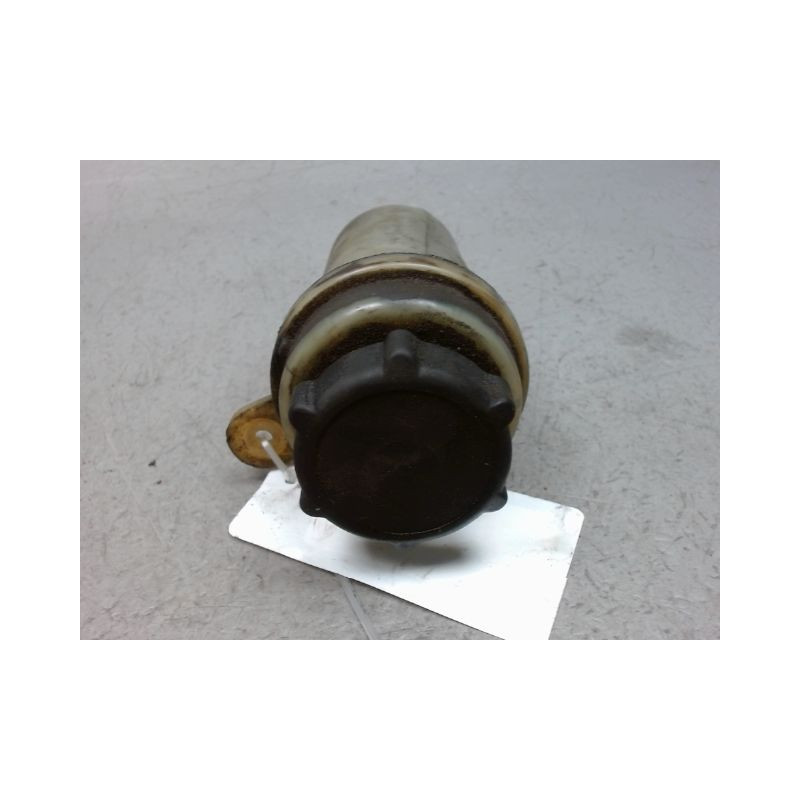 RESERVOIR POMPE DIRECTION FORD FOCUS