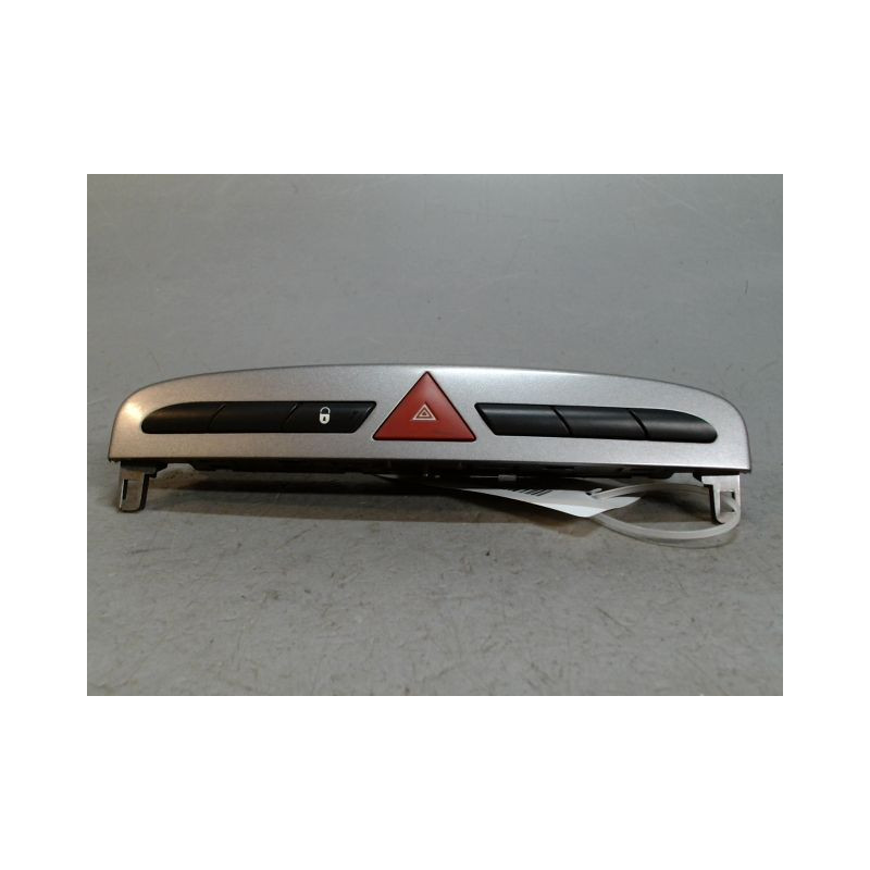 BOUTON DE WARNING PEUGEOT 308 2007-