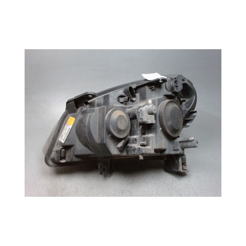 PHARE DROIT NISSAN QASHQAI