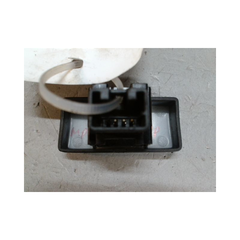 BOUTON DE WARNING NISSAN PIXO