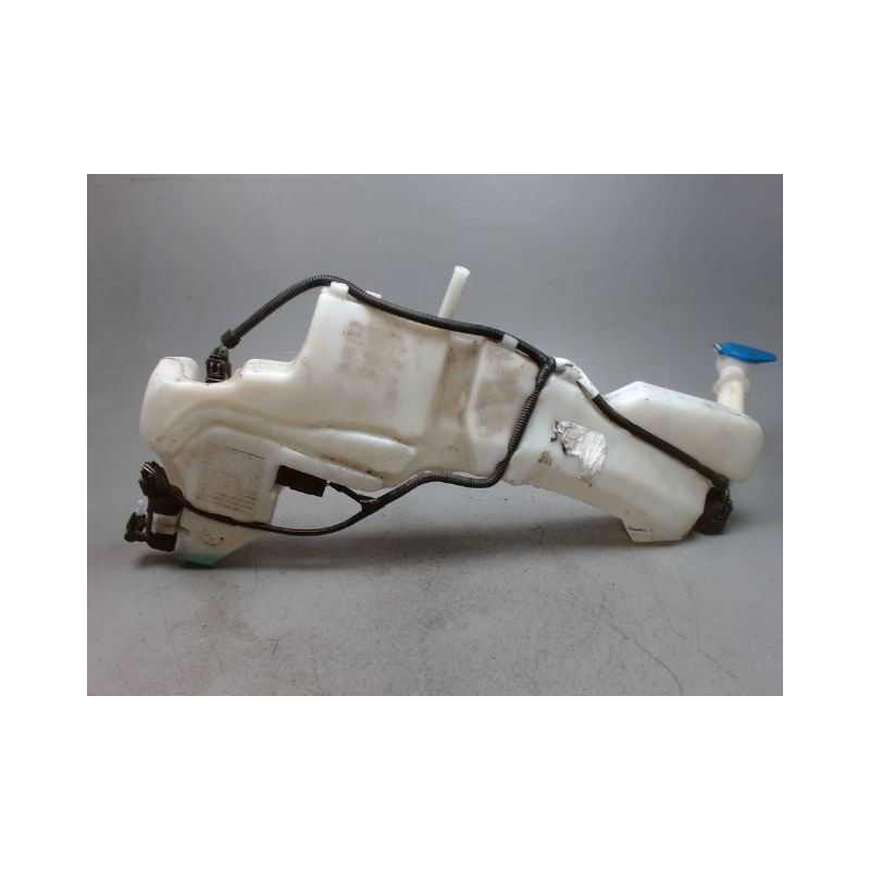 RESERVOIR LAVE-GLACE AVANT FORD KUGA -2008