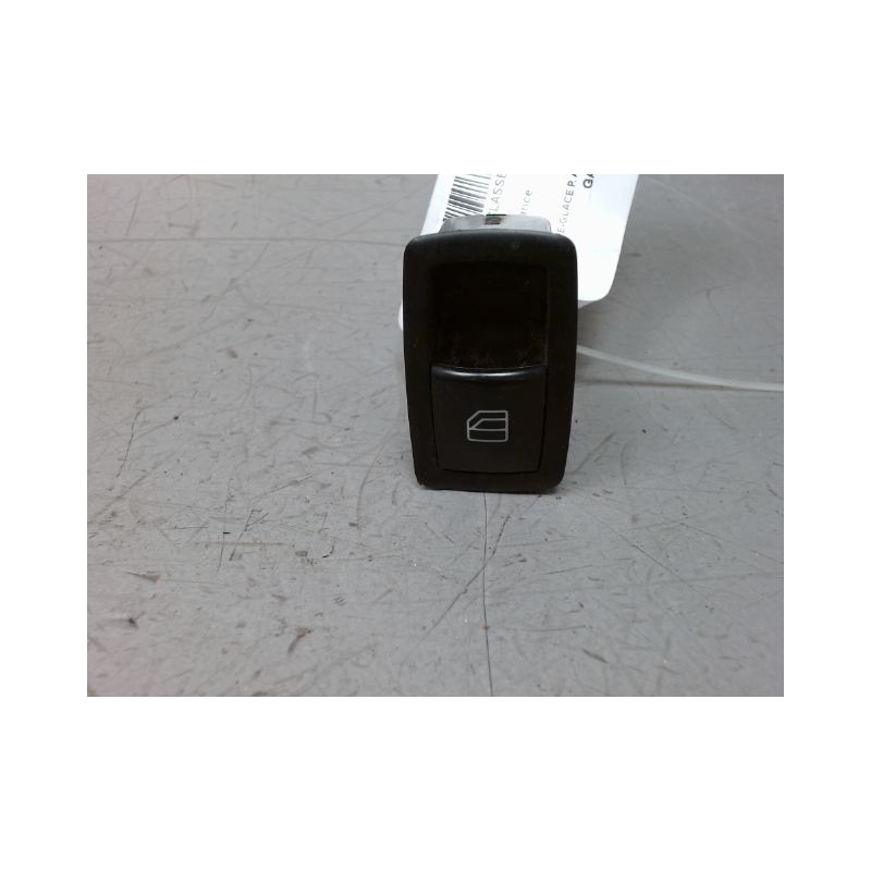 COMMANDE LEVE-GLACE PORTE AVD MERCEDES CLASSE A 3P