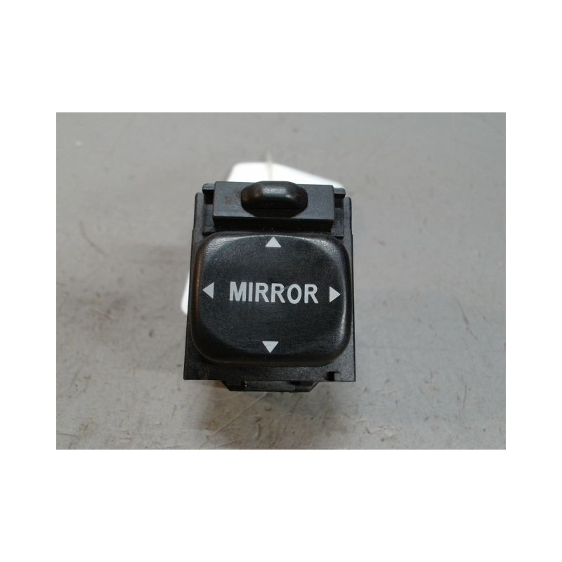 COMMANDE RETROVISSEUR EXTERIEUR ELECTRIQUE TOYOTA YARIS 2003-