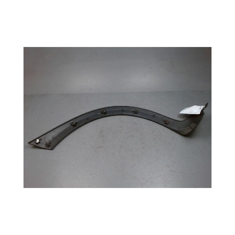 ELARGISSEUR AILE ARRIERE GAUCHE OPEL CORSA 2000-8.2003