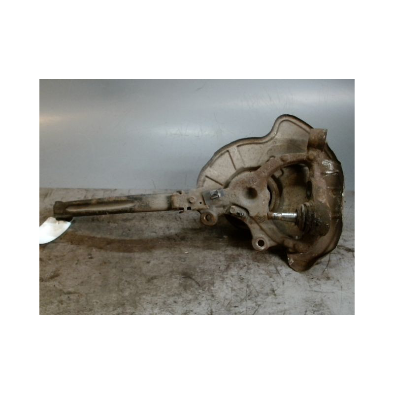 PIVOT AVANT GAUCHE CHRYSLER 300 C